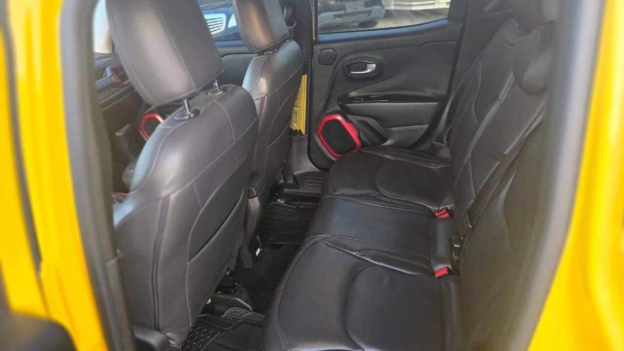 Used 2015 Jeep Renegade Trailhawk w/ Popular Equipment Group image 24