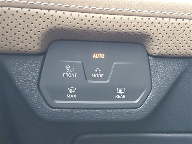 New 2026 Volkswagen Atlas Cross Sport SE image 22