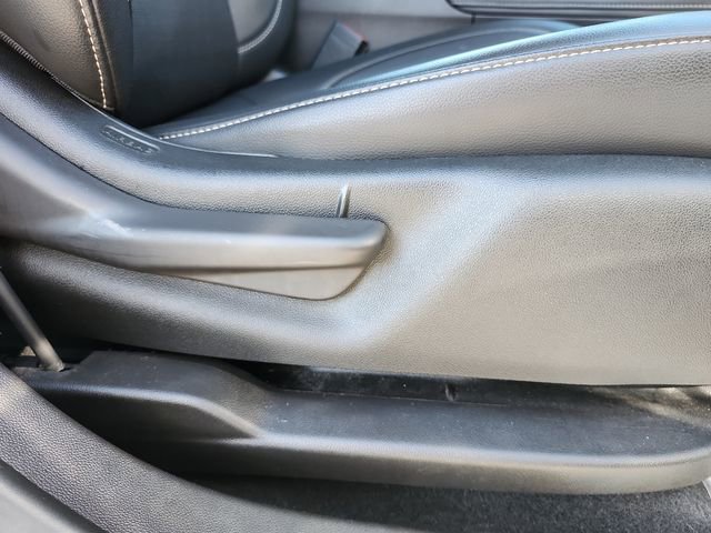 Used 2023 GMC Acadia SLT image 21