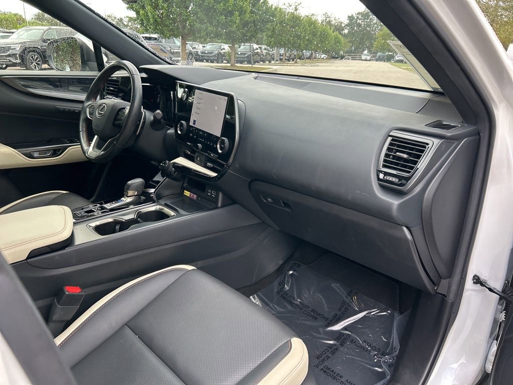 Used 2022 Lexus NX 250 FWD image 42