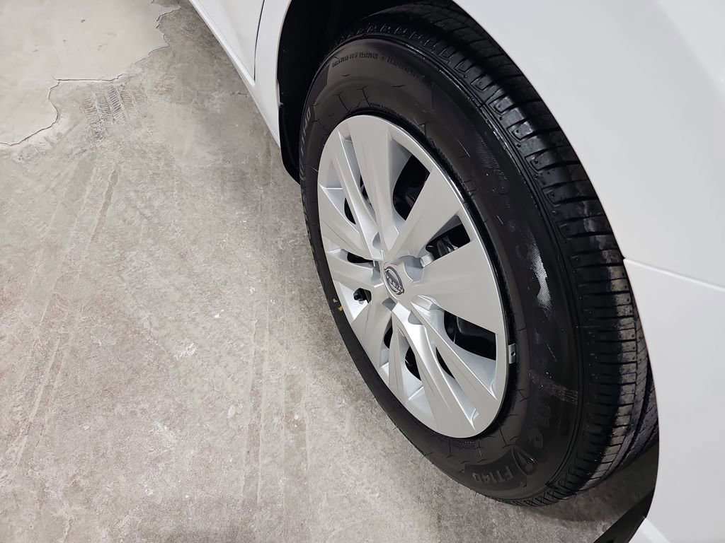 Used 2025 Nissan Sentra S image 22