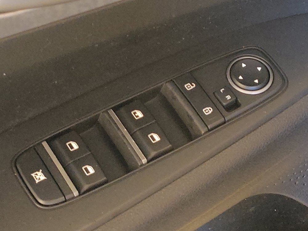 Used 2023 Kia Forte LXS image 27