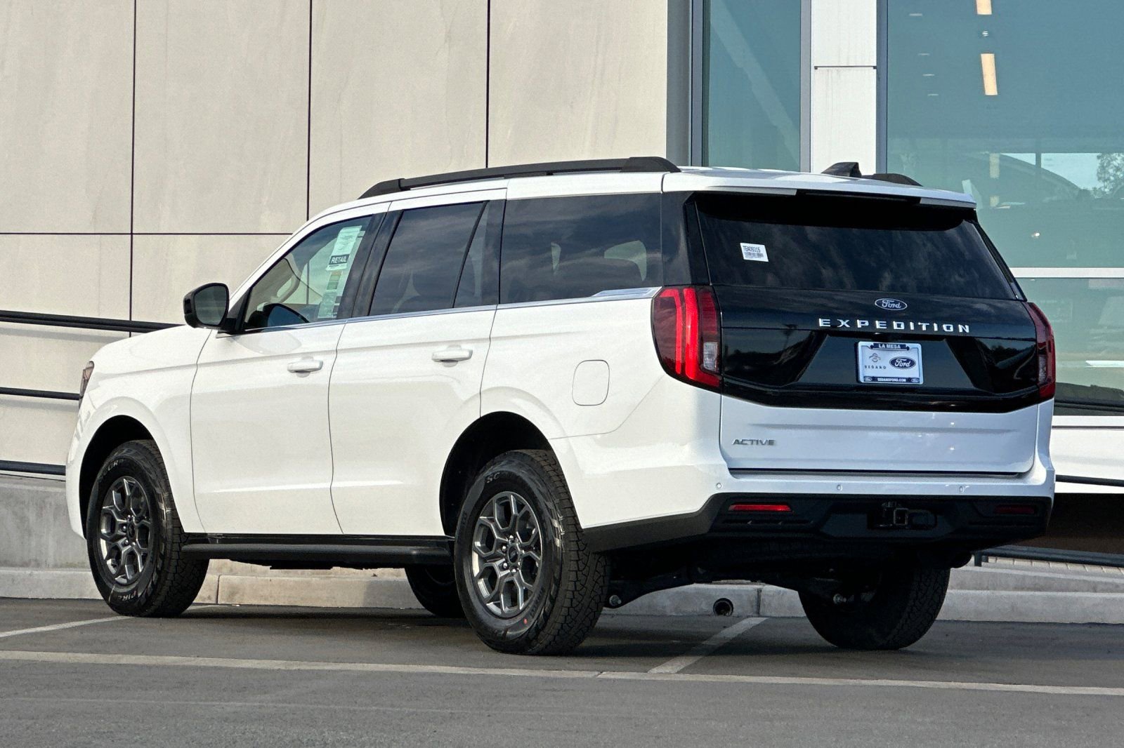 New 2026 Ford Expedition Active image 5