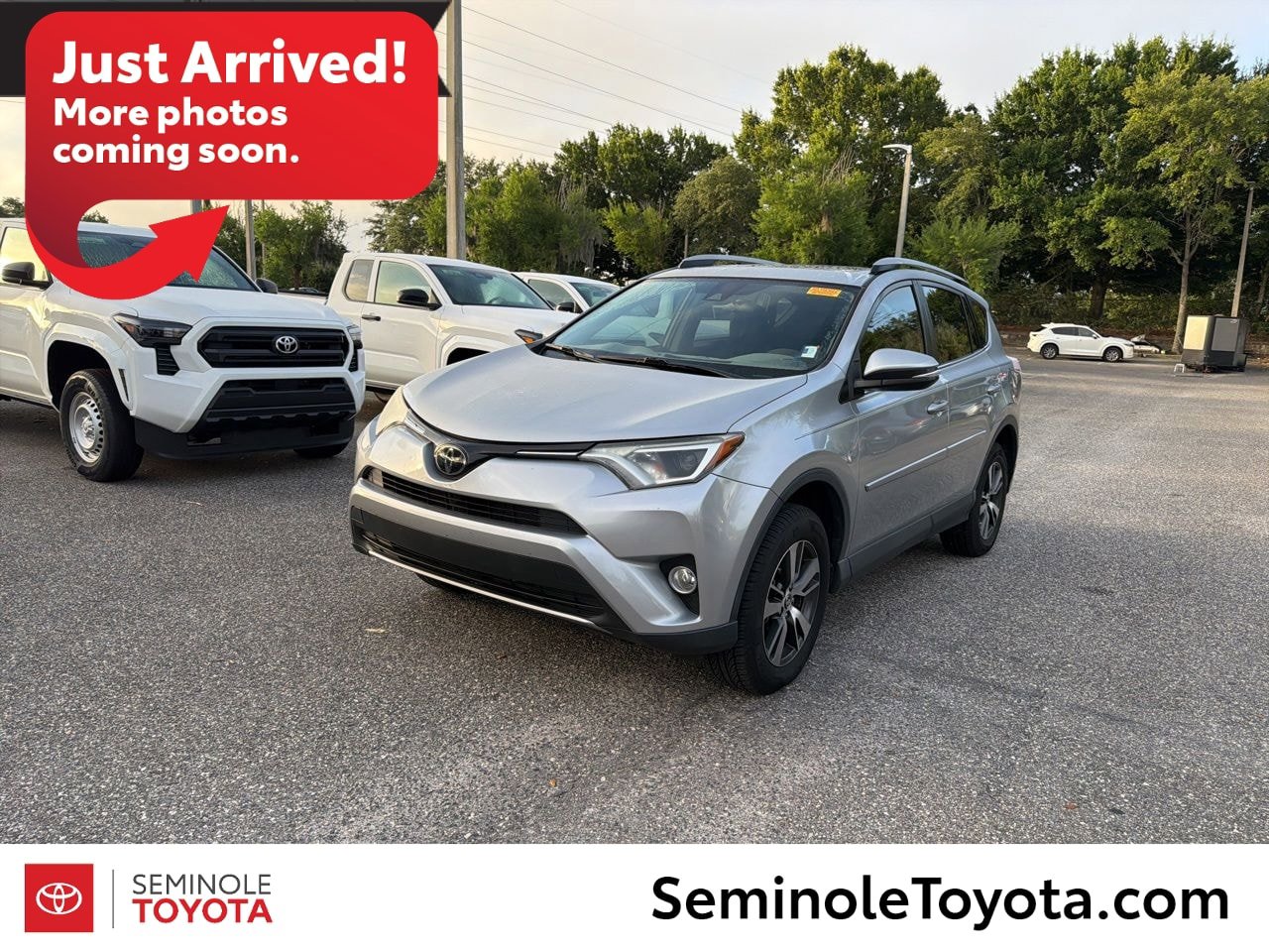 Used 2018 Toyota RAV4 XLE FWD image 1