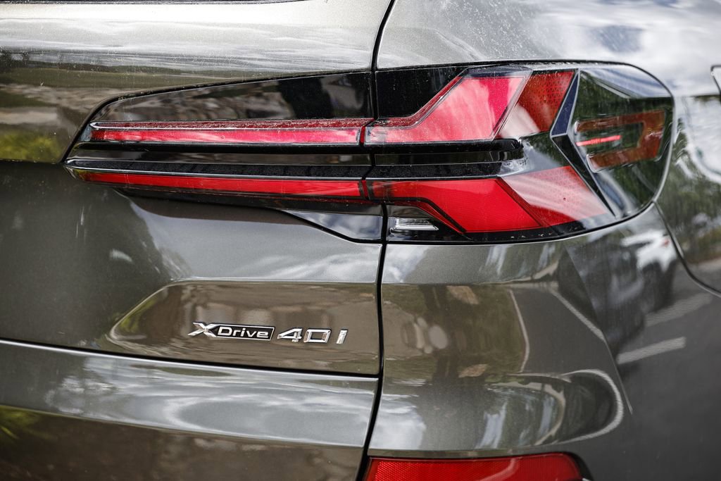 New 2026 BMW X5 xDrive40i w/ M Sport Package image 8