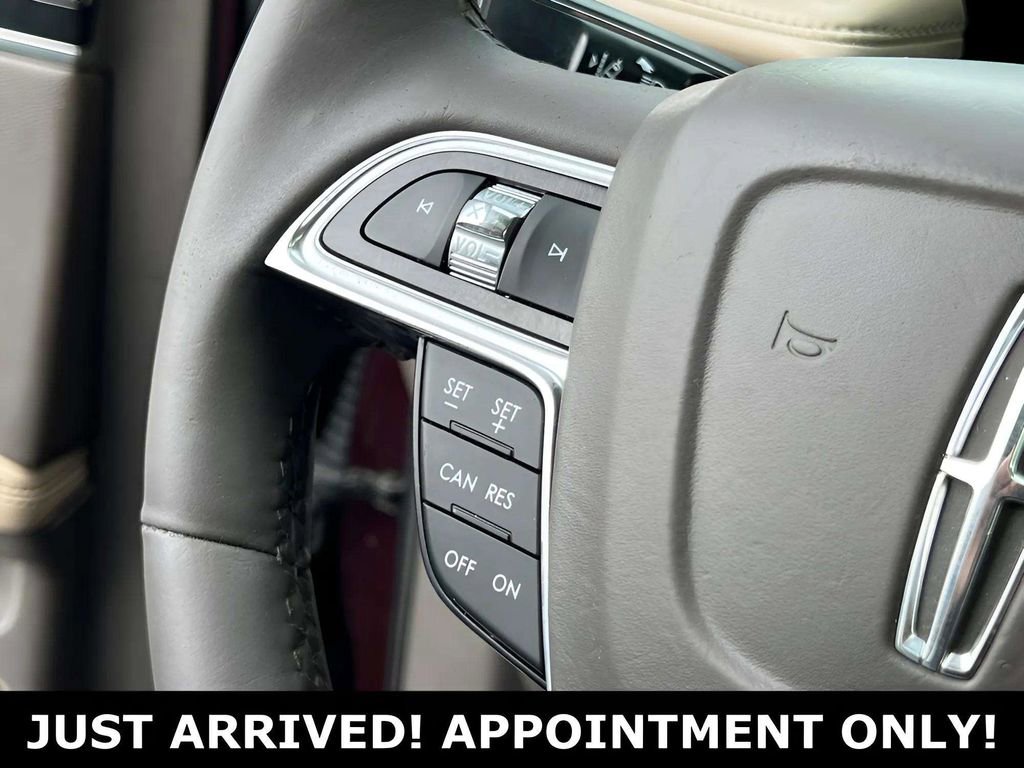 Used 2022 Lincoln Nautilus Reserve FWD image 21