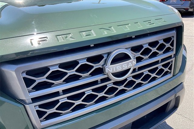 Certified 2024 Nissan Frontier SV w/ Technology Package image 30