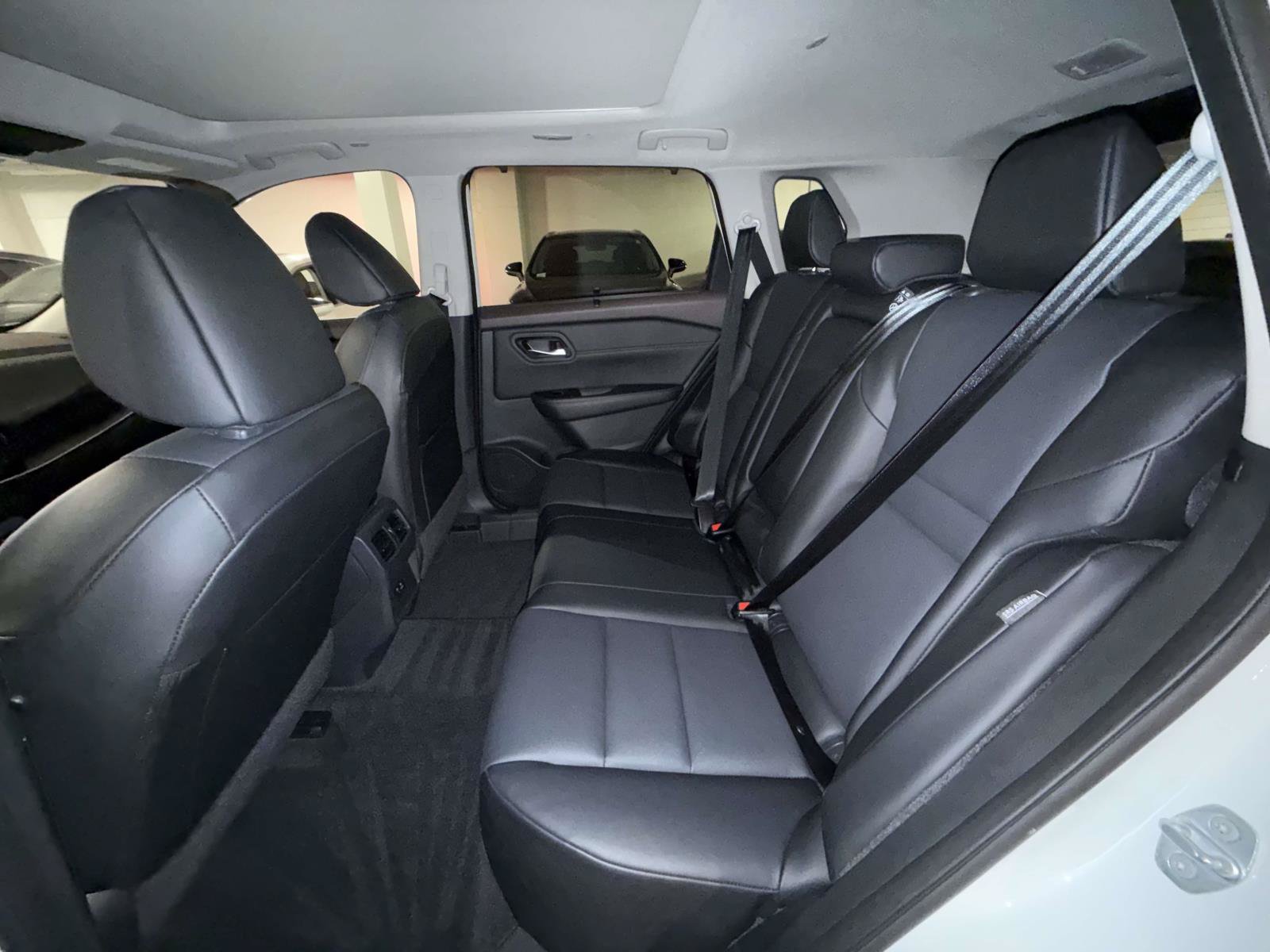 Used 2023 Nissan Rogue SV w/ SV Premium Package AWD/4WD image 19