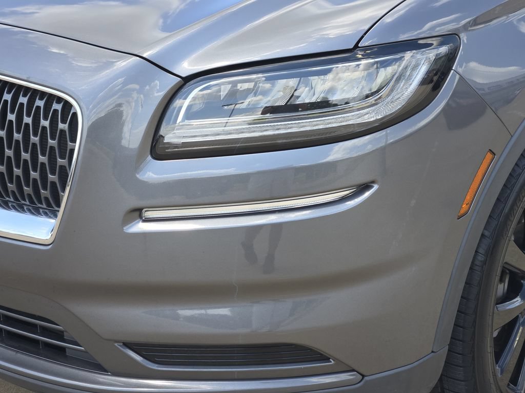 Used 2022 Lincoln Nautilus Reserve w/ Monochromatic Package FWD image 14