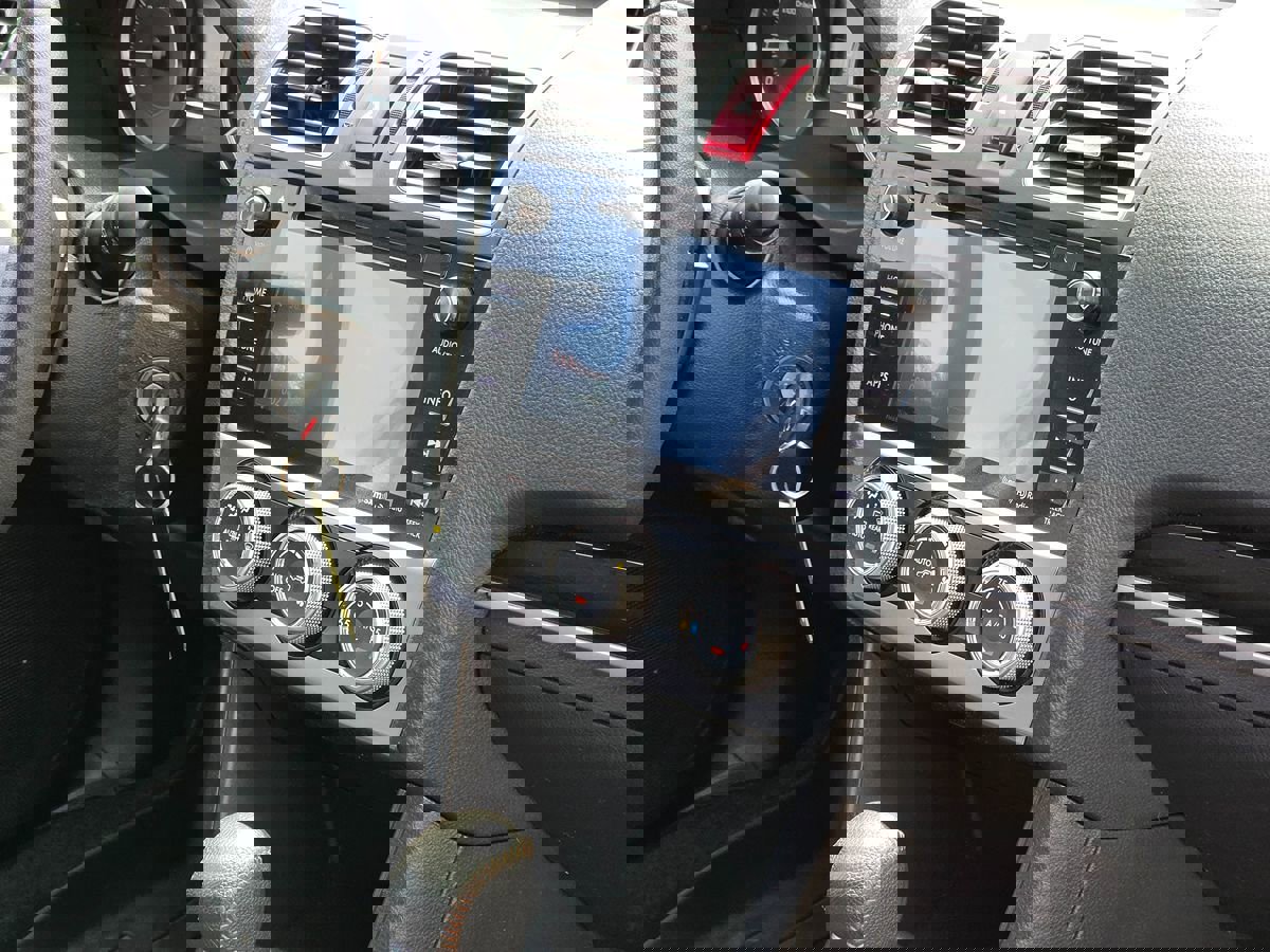 Used 2017 Subaru Crosstrek 2.0i Limited image 16