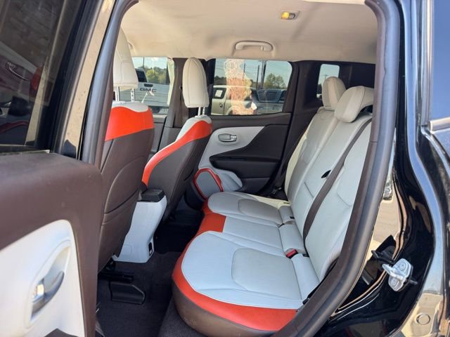 Used 2017 Jeep Renegade Limited image 11