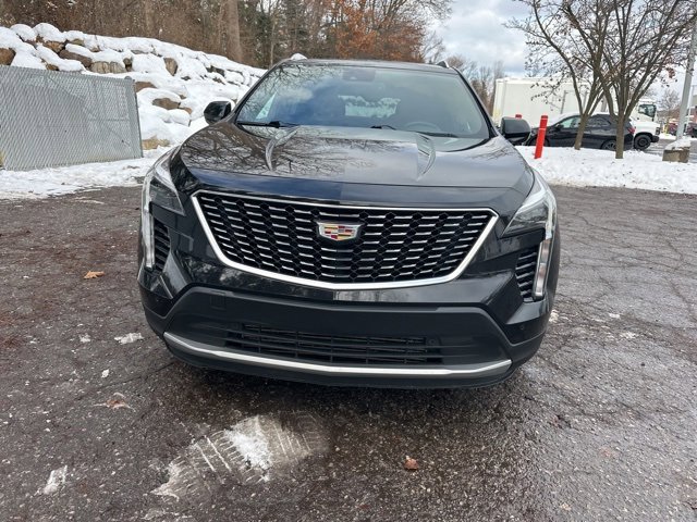 Used 2020 Cadillac XT4 Premium Luxury w/ Cold Weather Package image 3