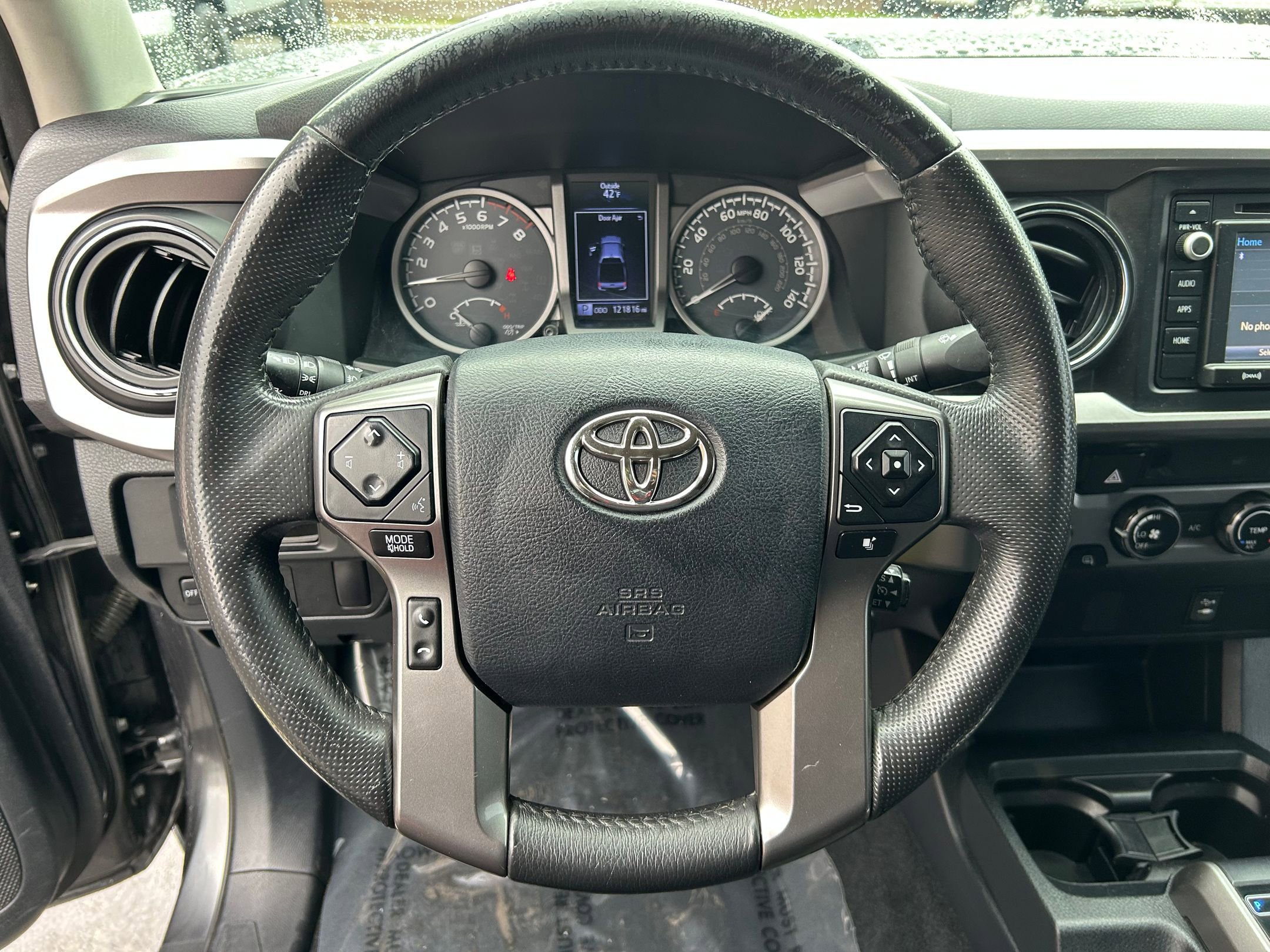 Used 2017 Toyota Tacoma SR5 w/ Tow Package AWD/4WD image 13