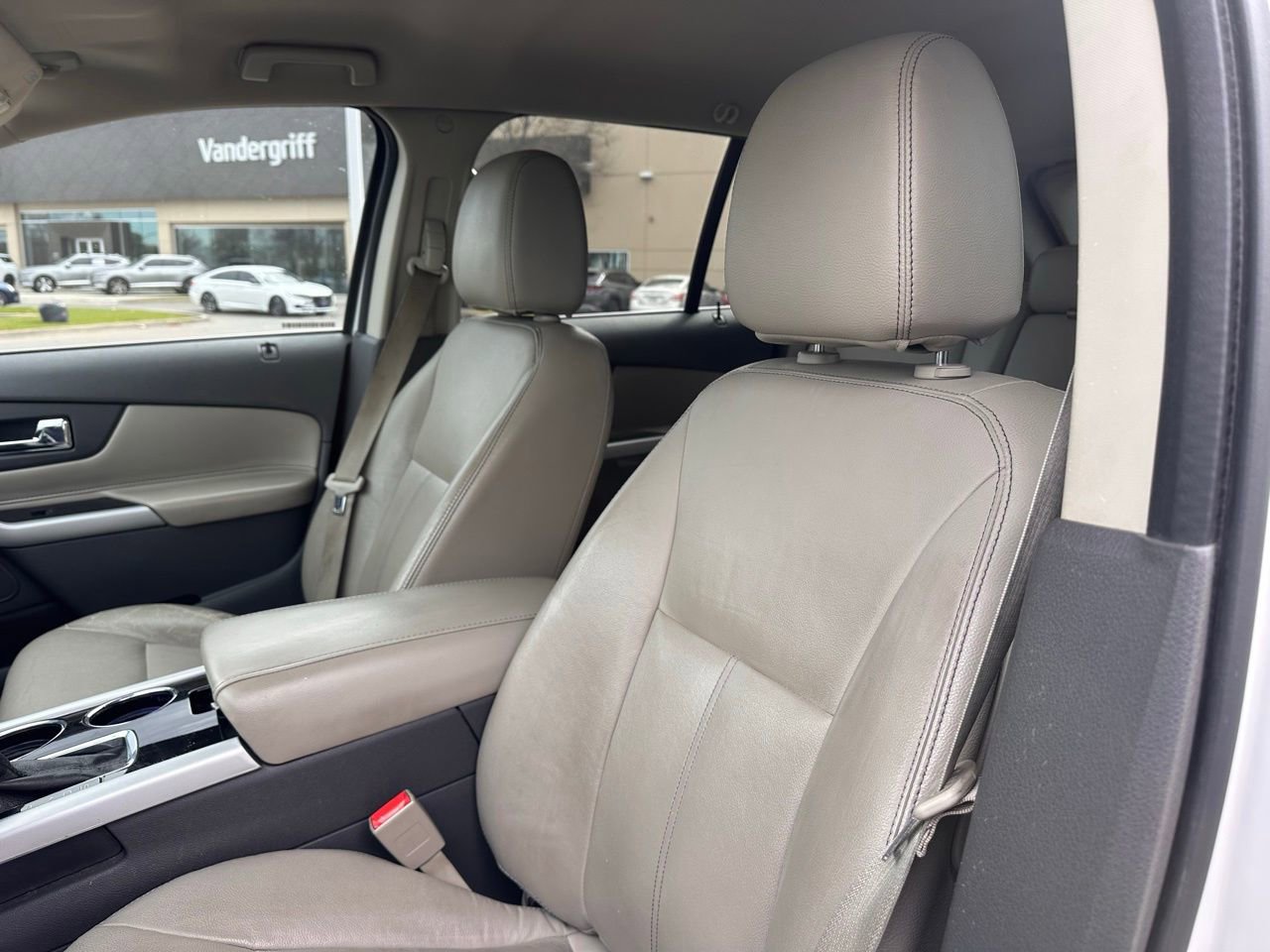 Used 2013 Ford Edge Limited w/ Driver Entry Pkg image 17