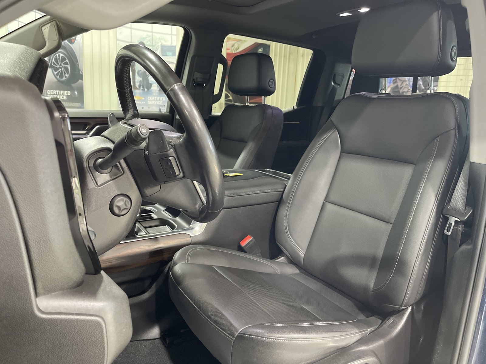 Used 2023 GMC Sierra 1500 SLT w/ SLT Premium Package AWD/4WD image 20