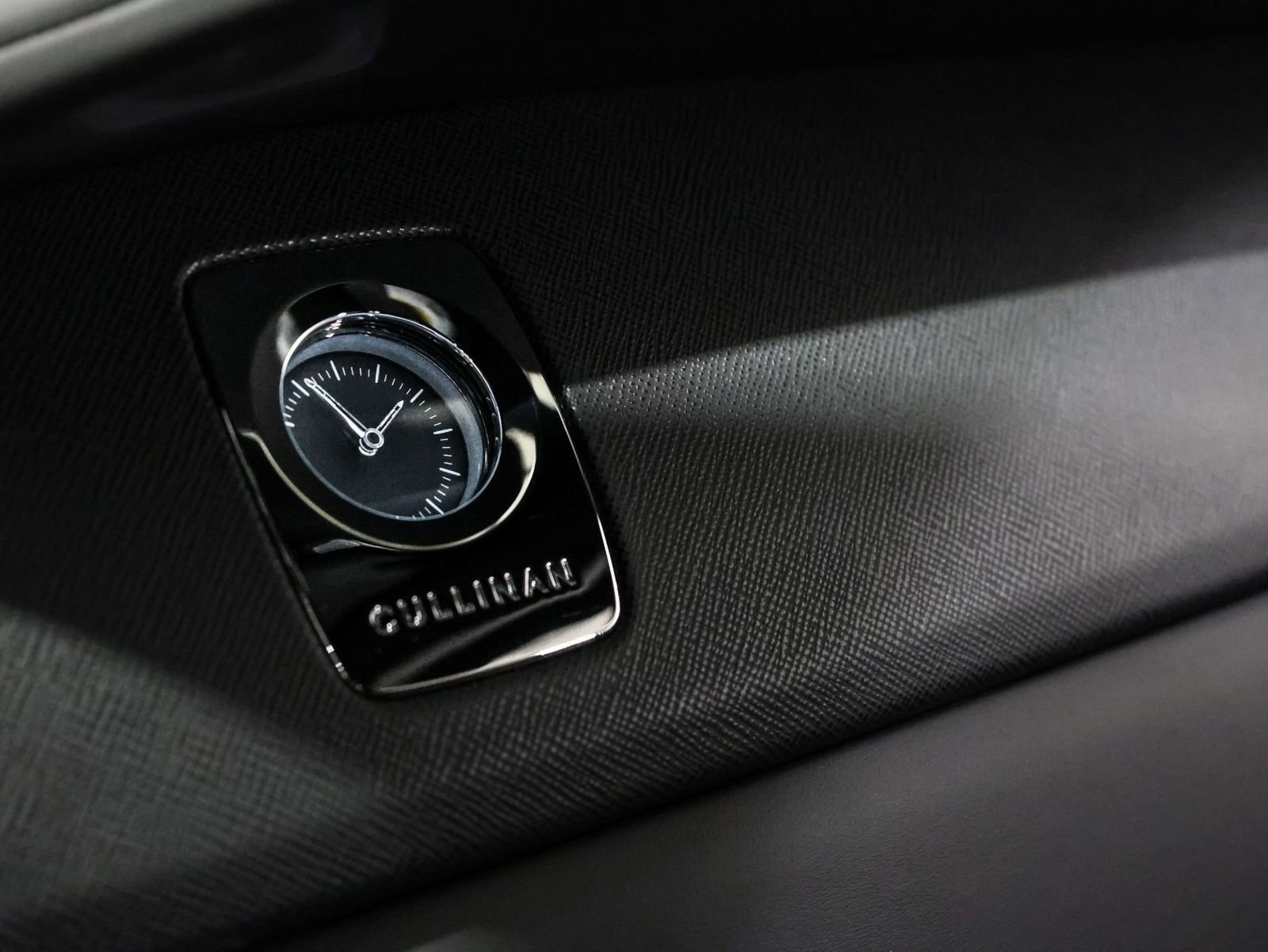 Used 2019 Rolls-Royce Cullinan AWD/4WD image 12