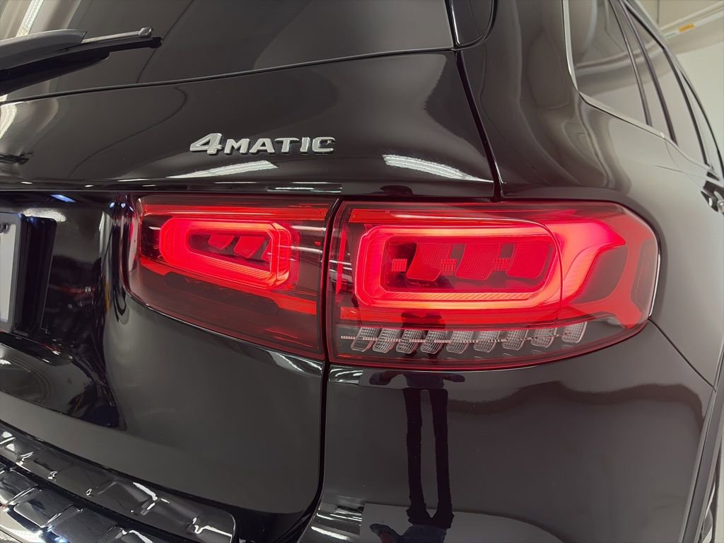 Certified 2023 Mercedes-Benz GLB 250 4MATIC image 9