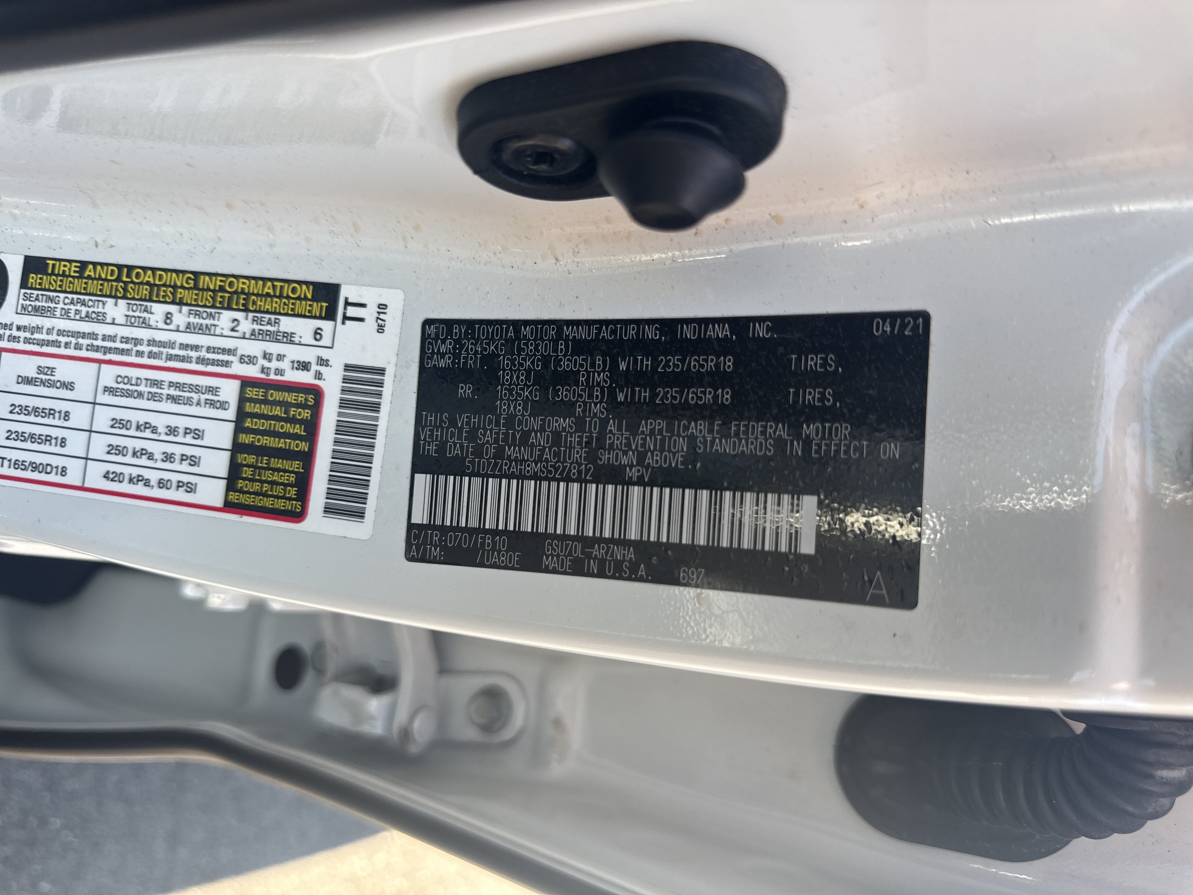 Used 2021 Toyota Highlander LE FWD image 35