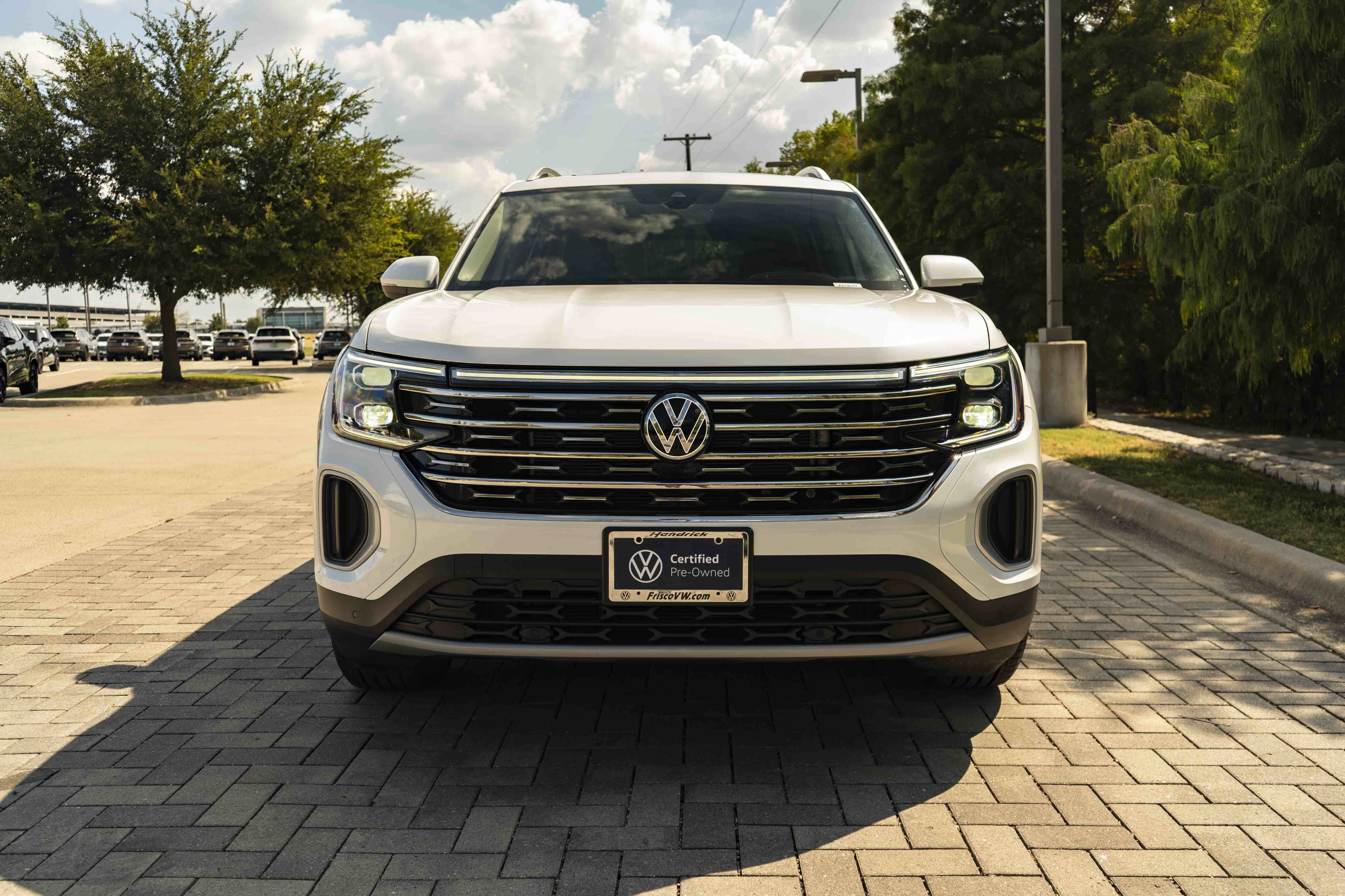 Certified 2024 Volkswagen Atlas SEL AWD/4WD image 3