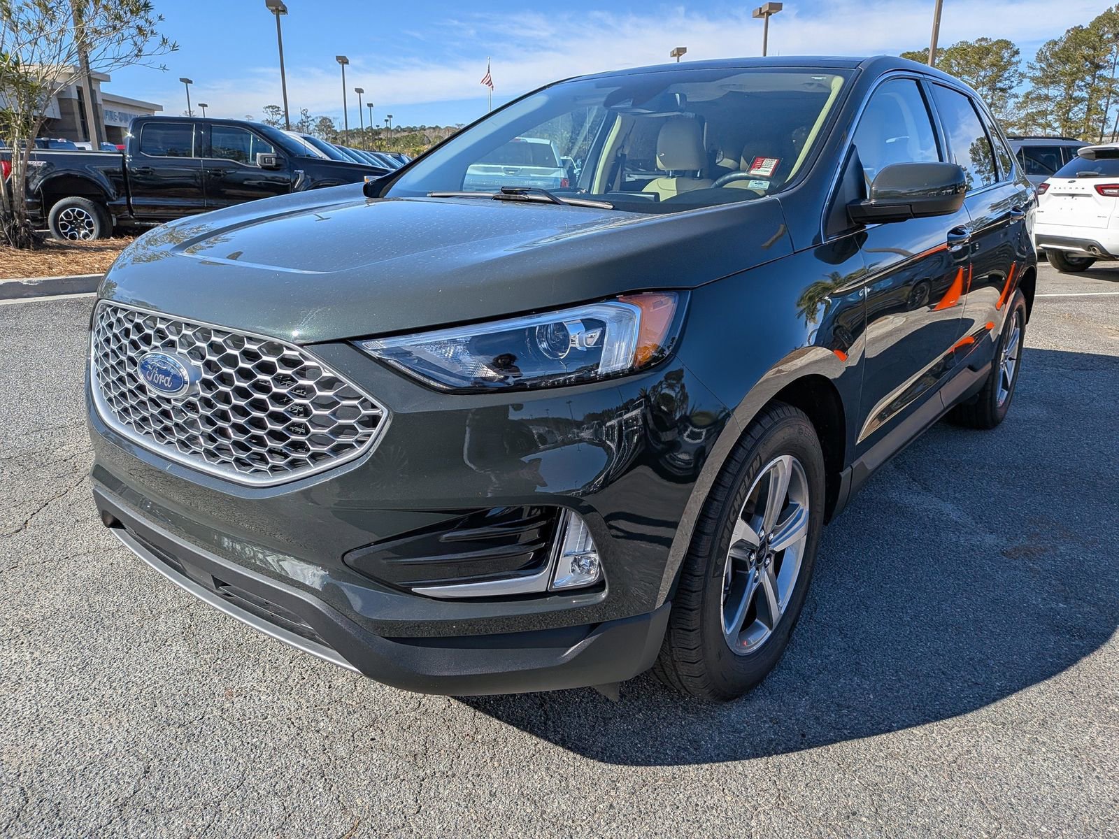 Certified 2024 Ford Edge SEL w/ Convenience Package image 9