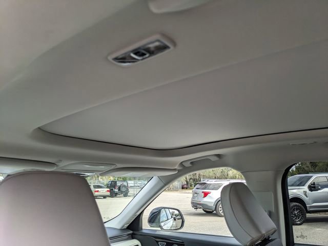 Used 2025 Lincoln Aviator AWD image 21