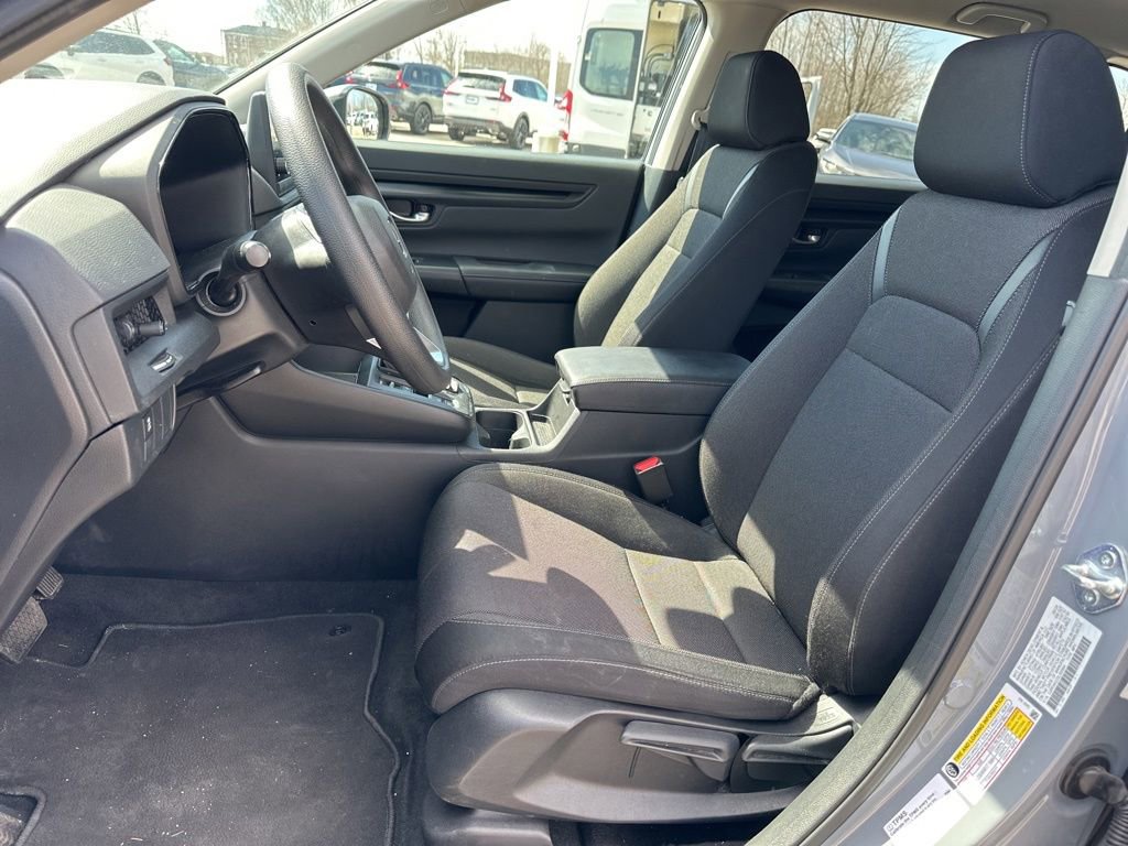 Used 2025 Honda CR-V LX image 15