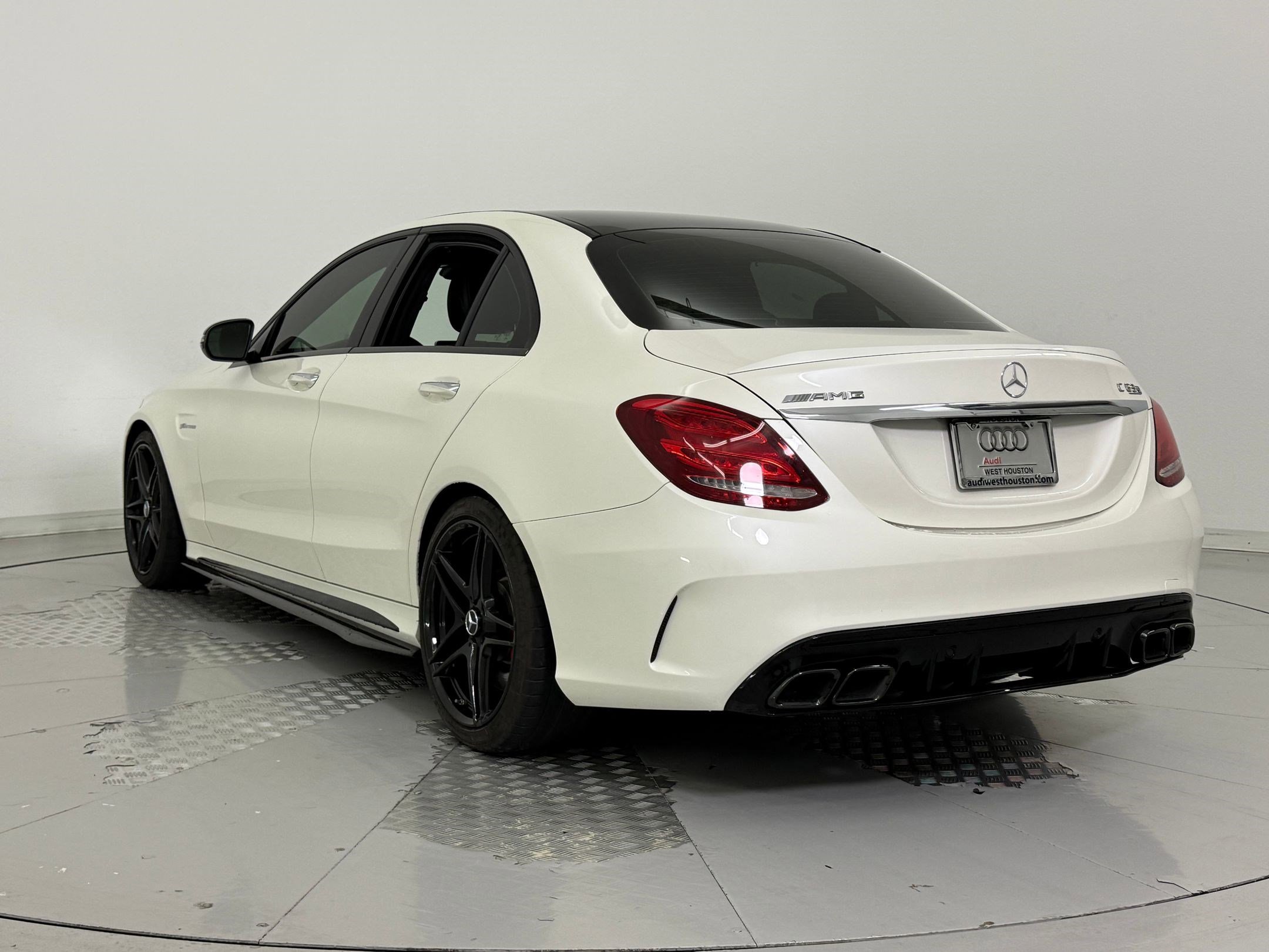 Used 2015 Mercedes-Benz C 63 AMG S image 3