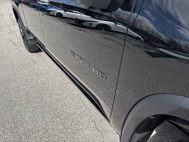 Used 2025 Chevrolet Silverado 2500 LTZ w/ LTZ Premium Package image 52