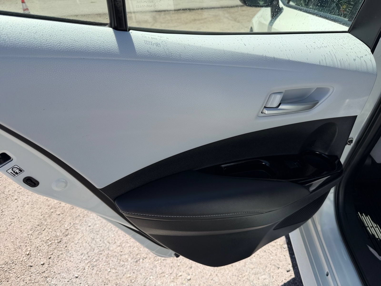 Used 2019 Toyota Corolla SE w/ SE Option Package FWD image 26