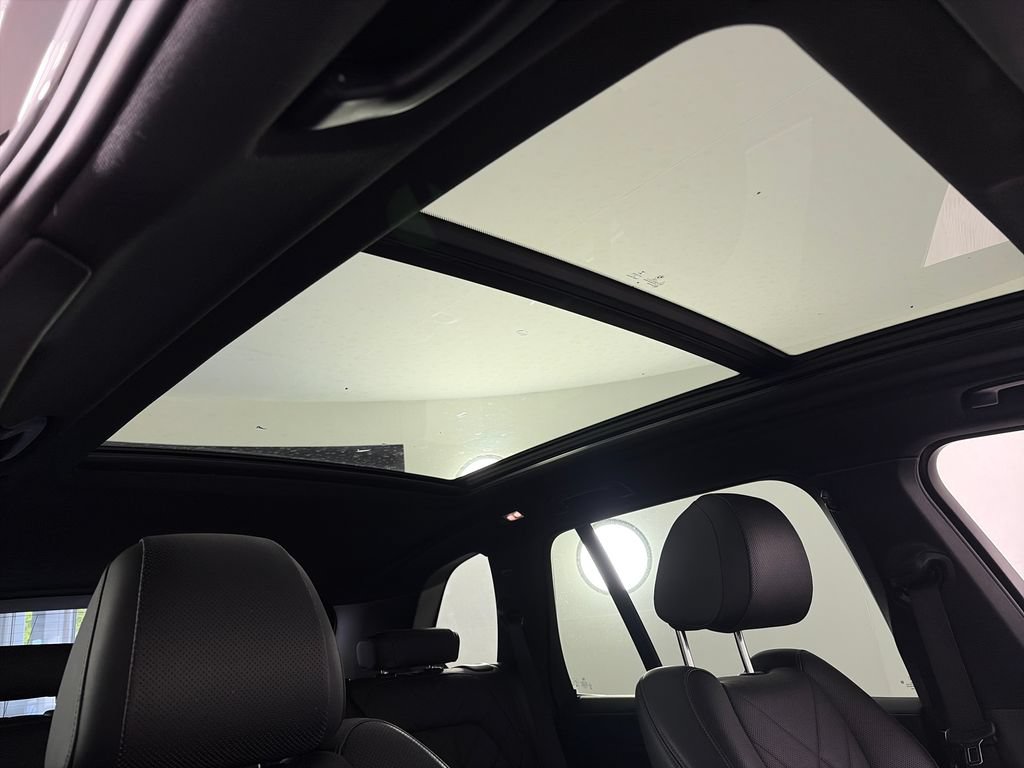 Used 2023 BMW X5 xDrive40i AWD/4WD image 33