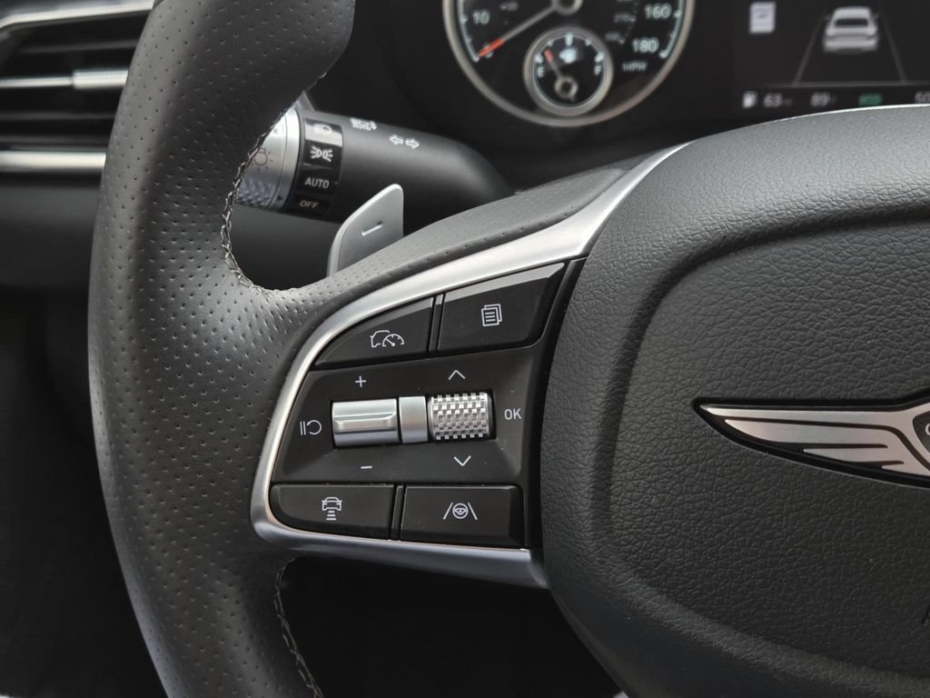 Used 2026 Genesis G70 2.5T AWD/4WD image 10