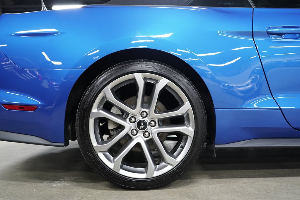 Used 2020 Ford Mustang Premium w/ Equipment Group 201A RWD image 31