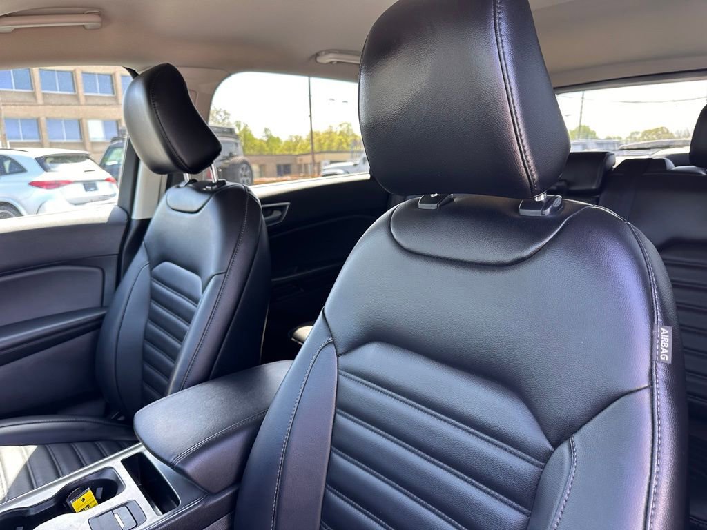 Used 2022 Ford Edge SEL image 13