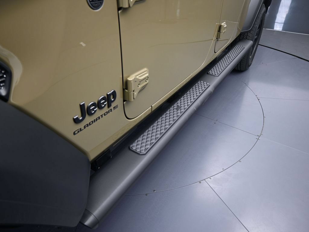 New 2026 Jeep Gladiator Sport AWD/4WD image 26