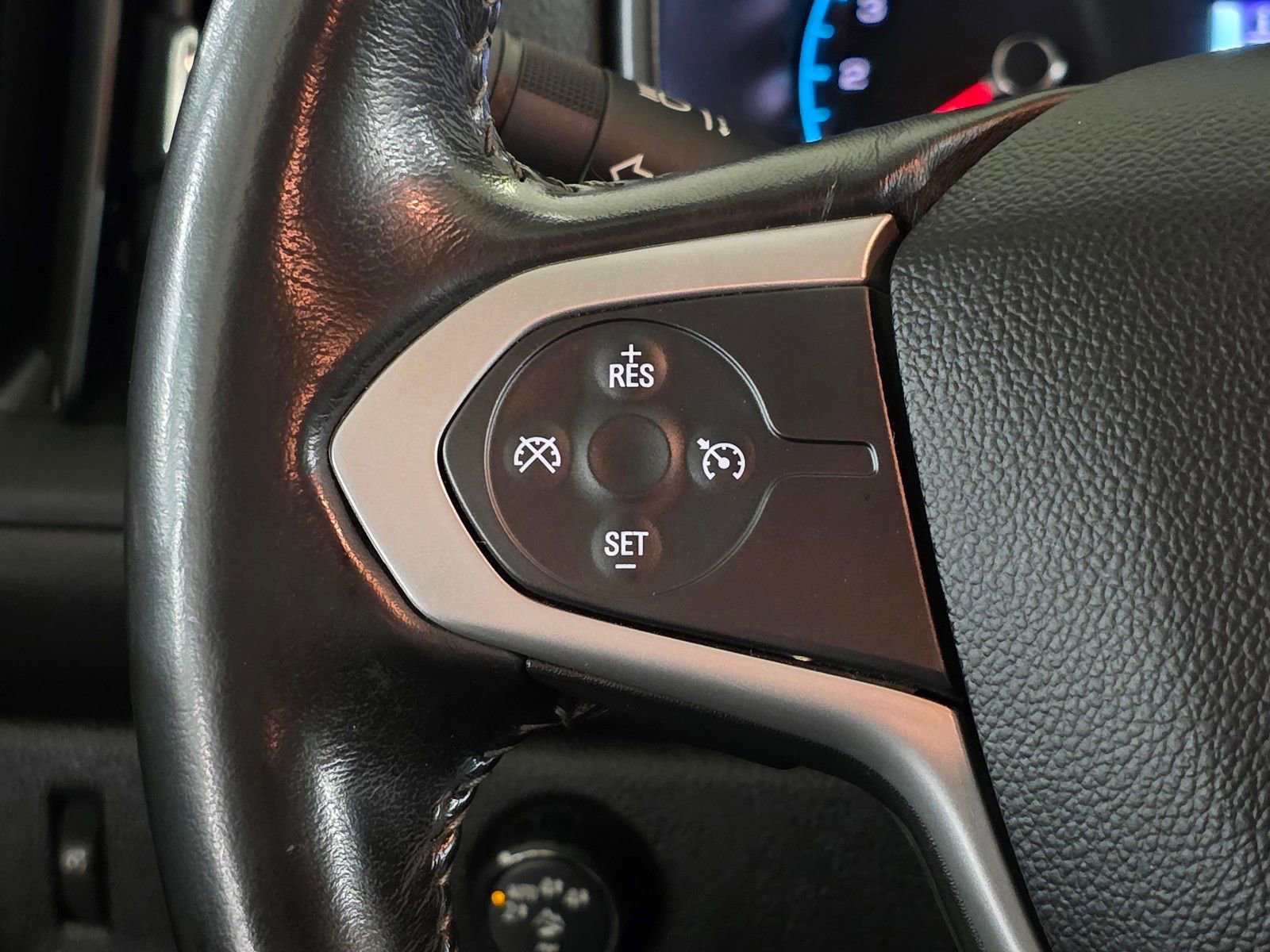 Used 2018 Chevrolet Colorado ZR2 AWD/4WD image 30