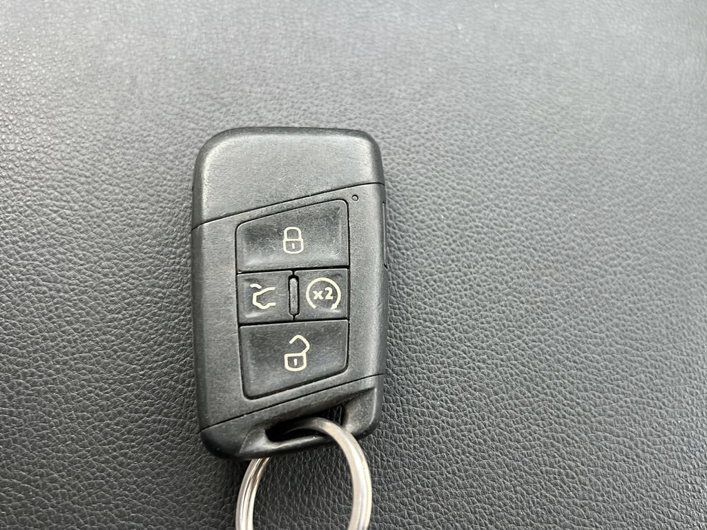 Used 2018 Volkswagen Atlas SEL Premium AWD/4WD image 24