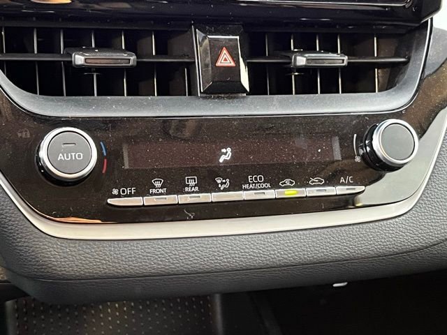 Used 2024 Toyota Corolla LE image 25