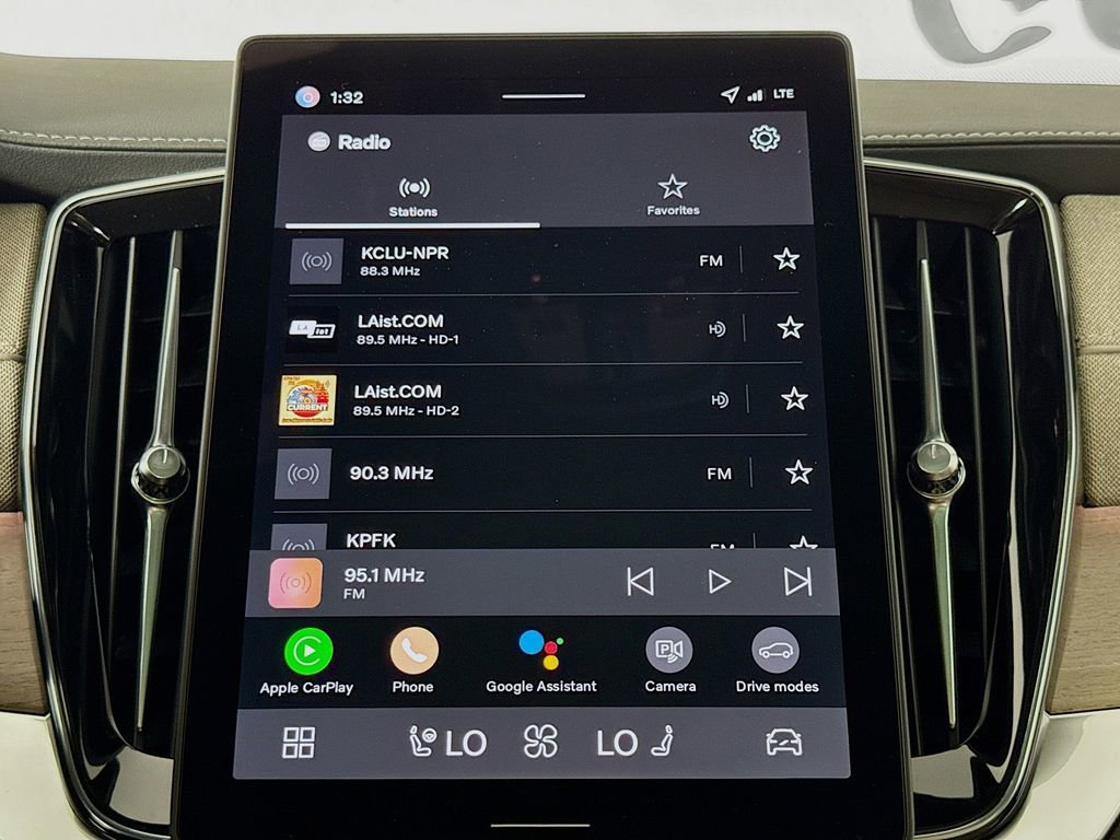 Certified 2026 Volvo XC90 B6 Plus w/ Protection Package Premier image 15