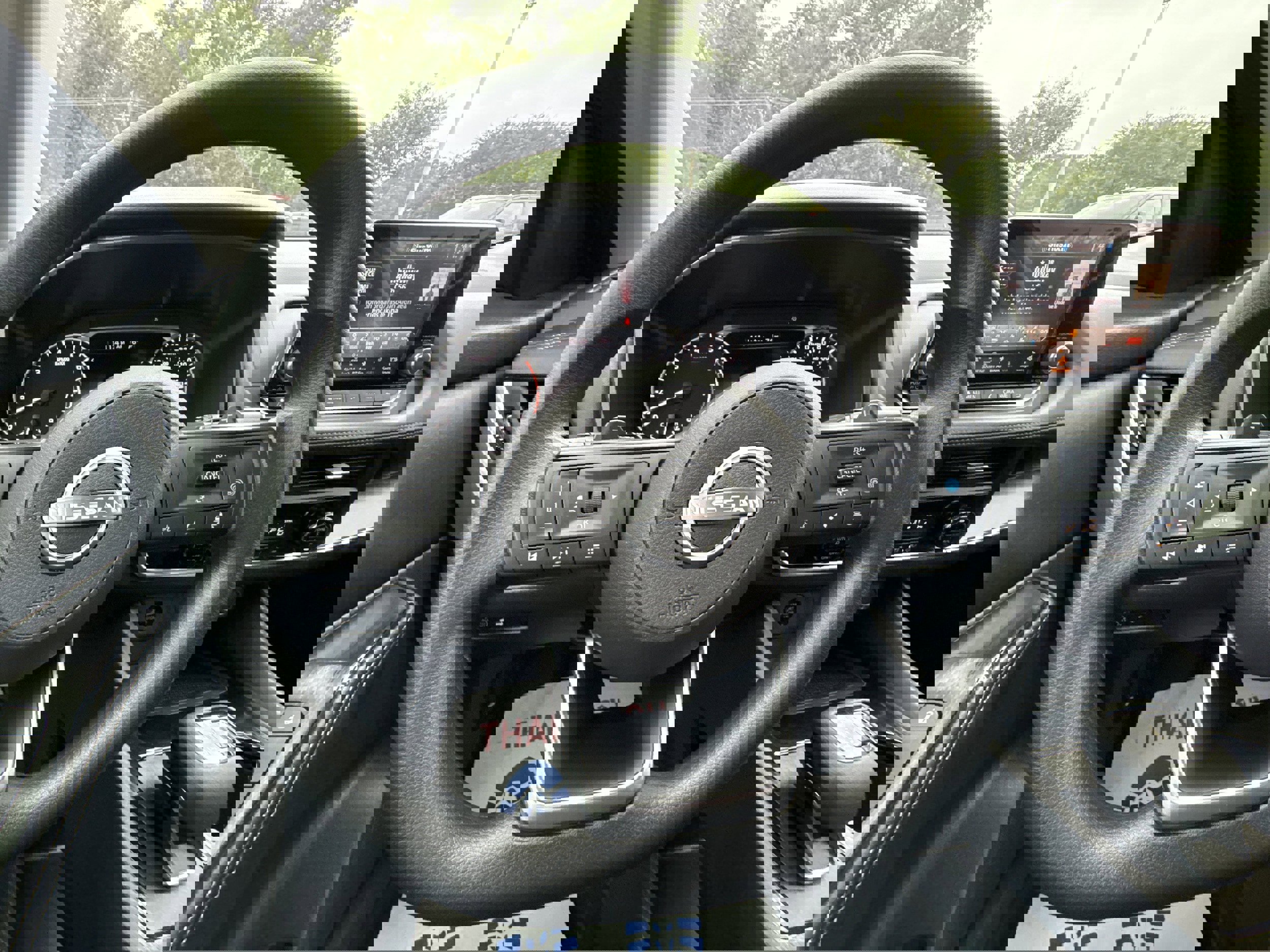 Used 2024 Nissan Rogue SV image 13