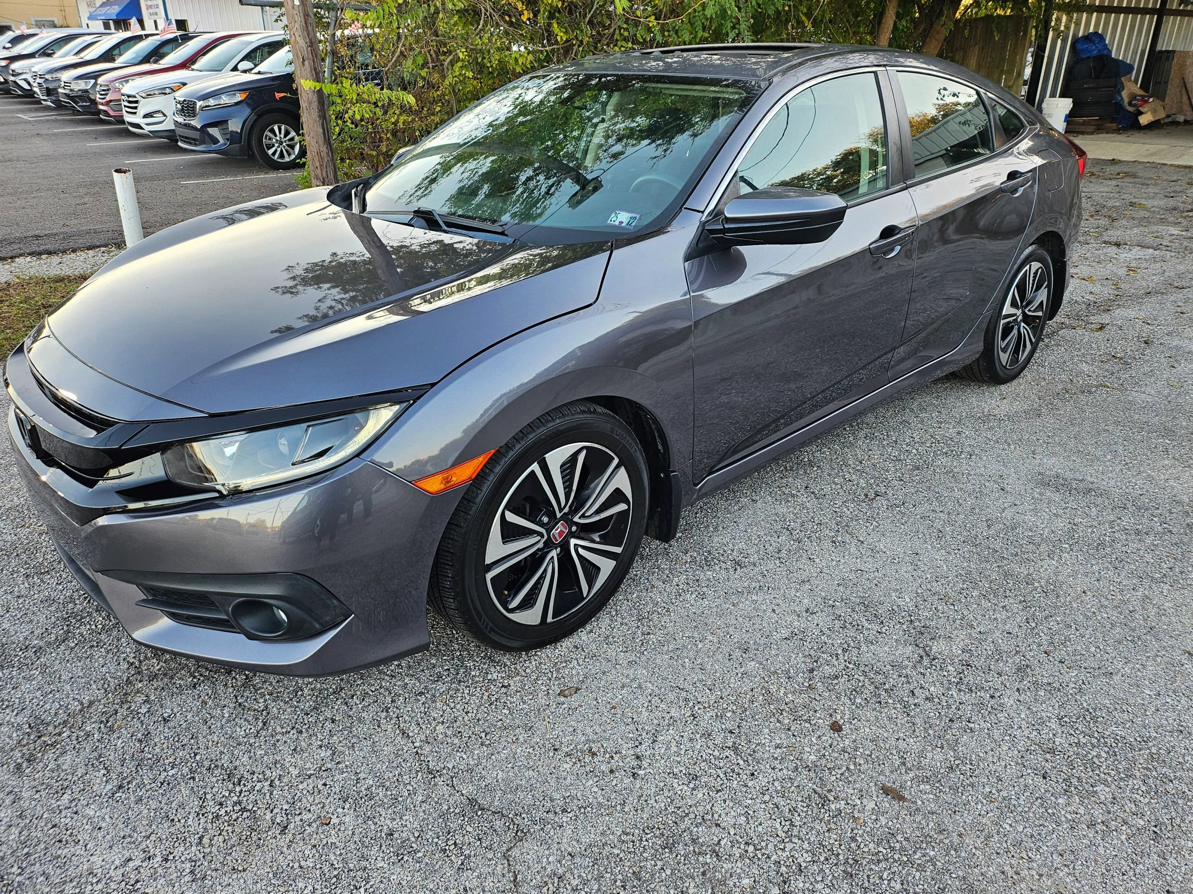 Used 2016 Honda Civic EX-T image 1