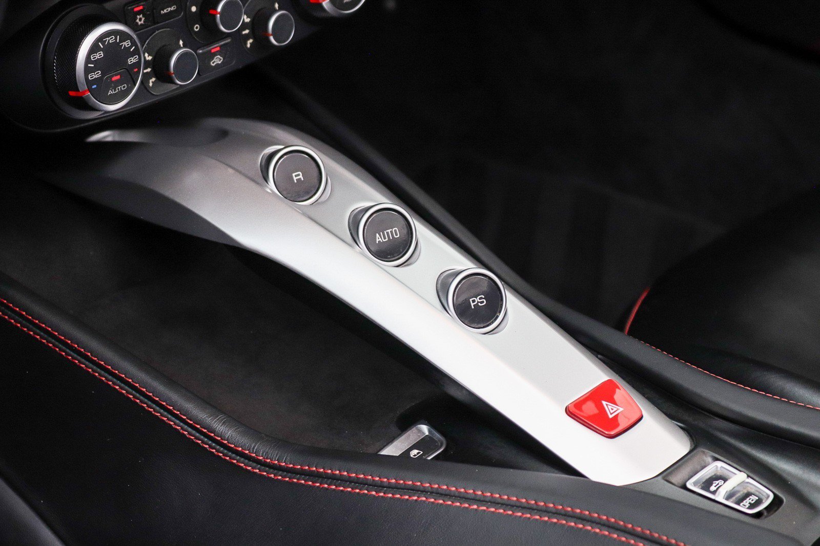 Used 2016 Ferrari California T RWD image 47