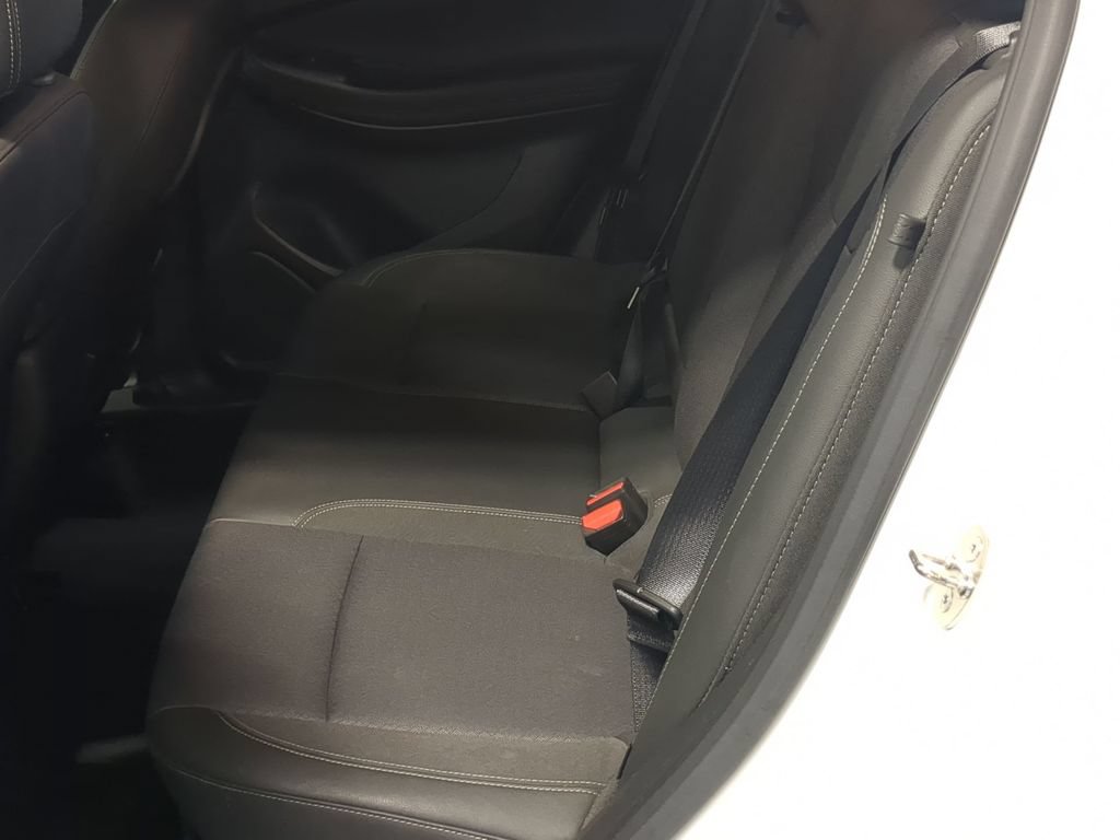 Used 2023 Buick Encore GX Select FWD image 19