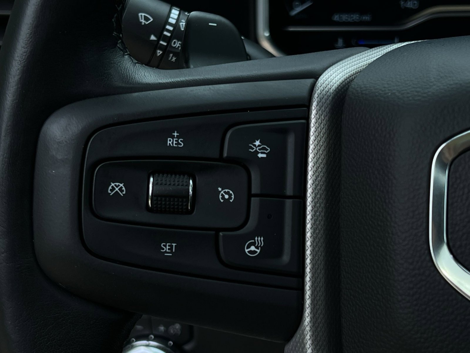 Used 2022 GMC Sierra 1500 Denali AWD/4WD image 36