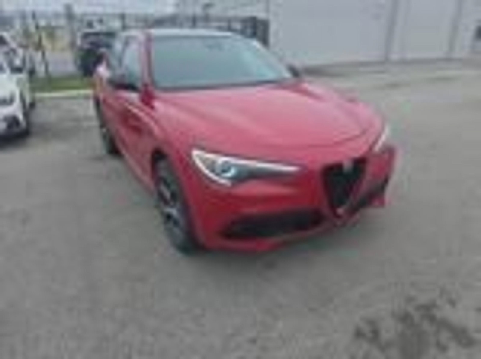 Used 2023 Alfa Romeo Stelvio Veloce image 2