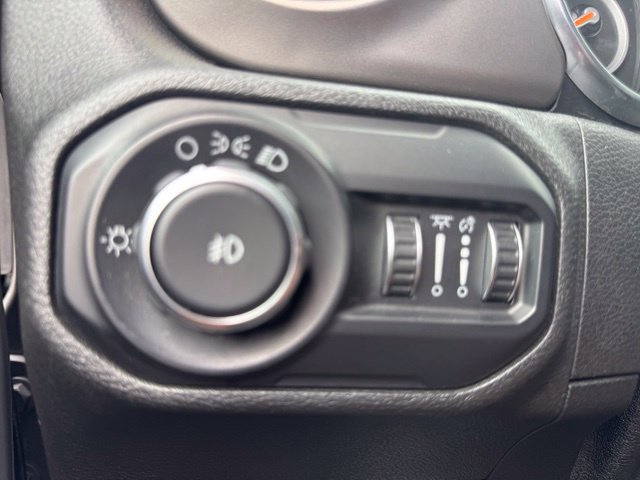 Used 2020 Jeep Wrangler Unlimited Sport AWD/4WD image 37