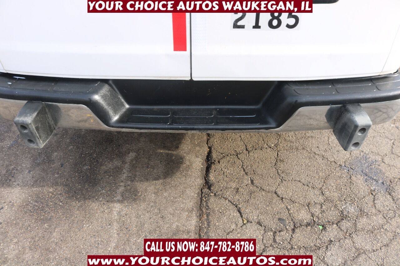 Used 2017 GMC Savana 2500 RWD image 19