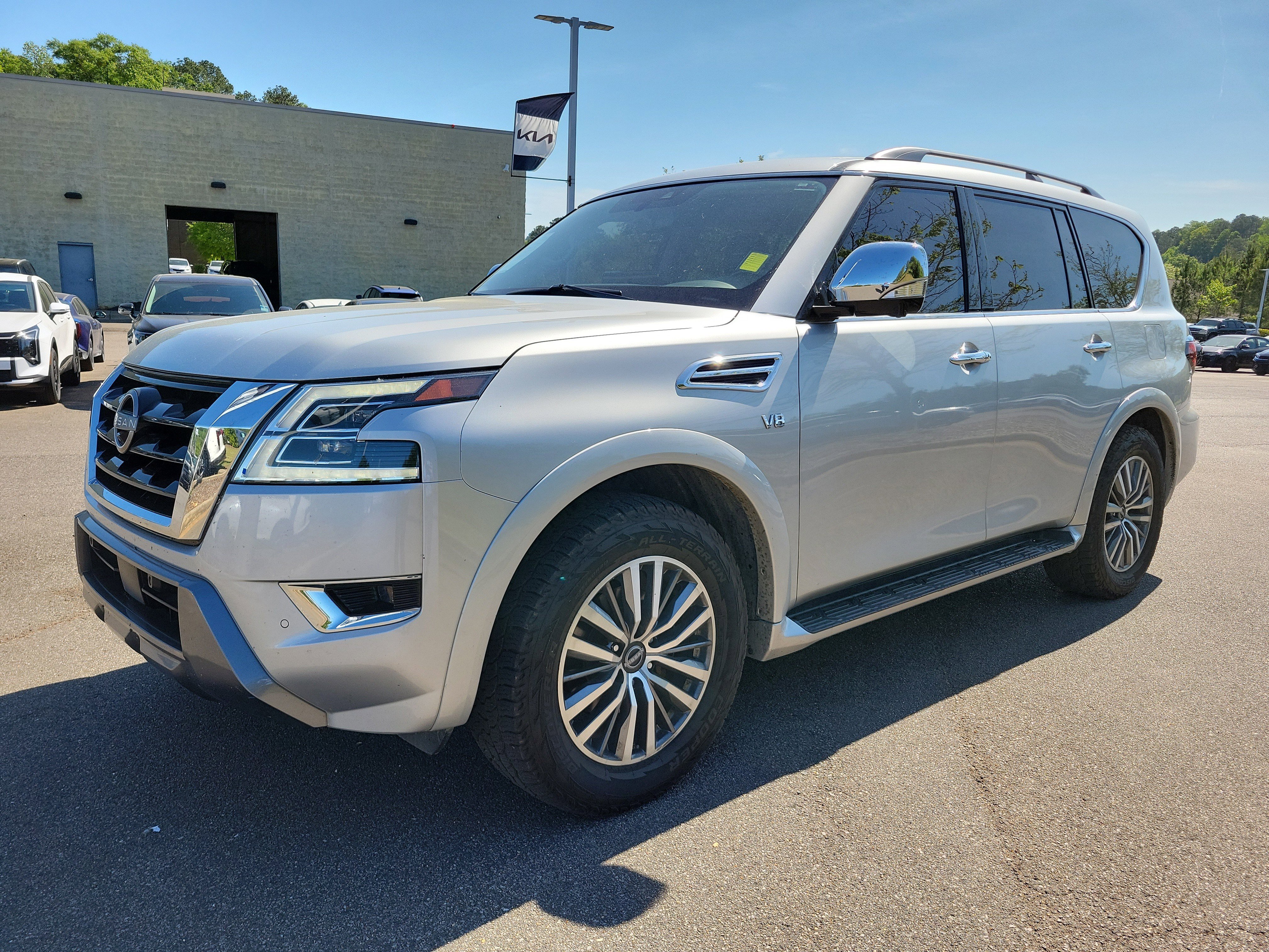 Used 2021 Nissan Armada SL w/ Captain's Chairs Package image 22