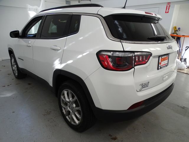 Used 2022 Jeep Compass Latitude w/ Sun and Sound Group image 20