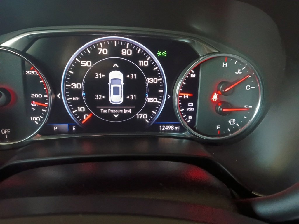 Used 2025 Chevrolet Blazer RS image 2