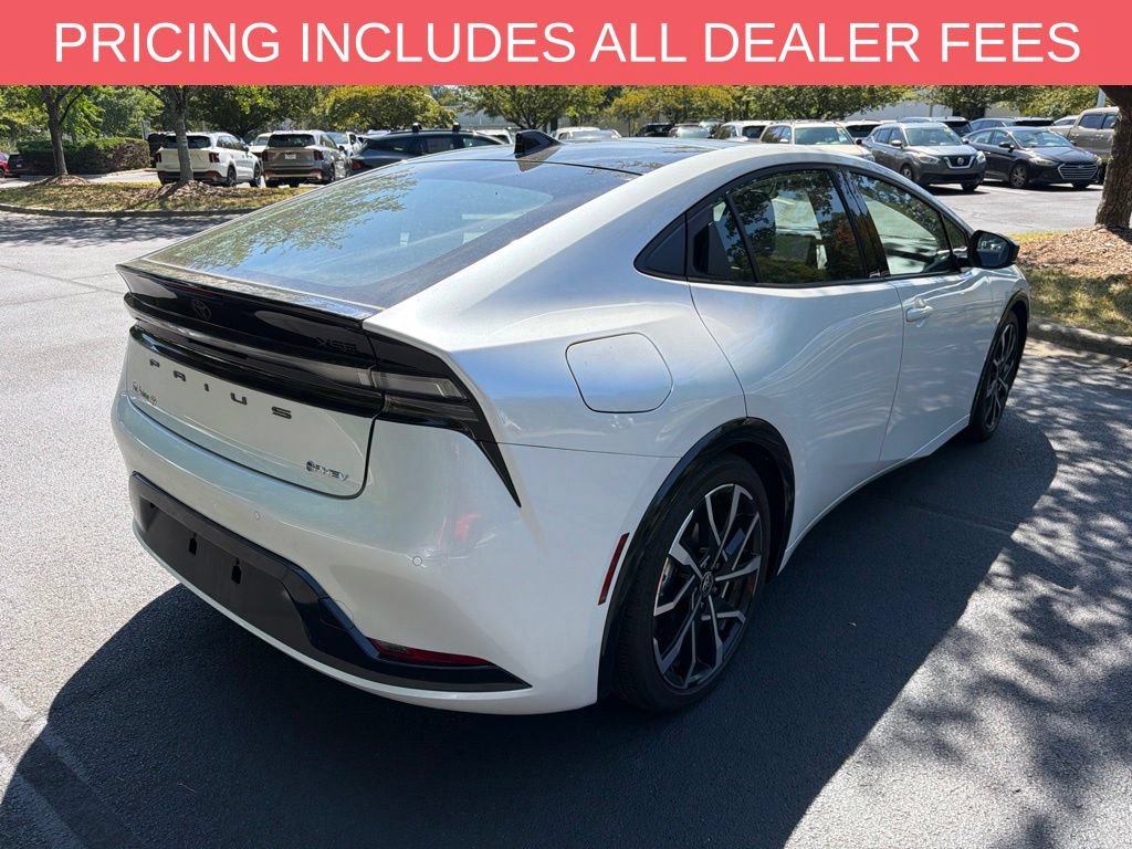 Used 2026 Toyota Prius Plug-In Hybrid FWD image 6